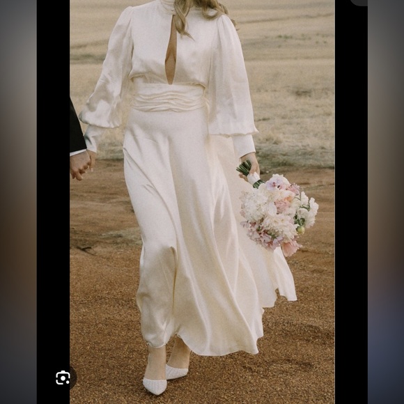 orseund iris night out maxi dress cream - Picture 3 of 9